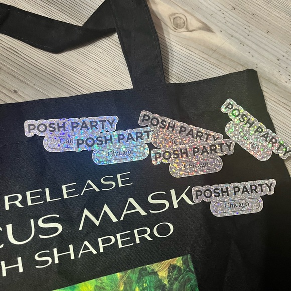 Black Hibiscus Mask Tote Bag + Chicago goodies New - Picture 2 of 4